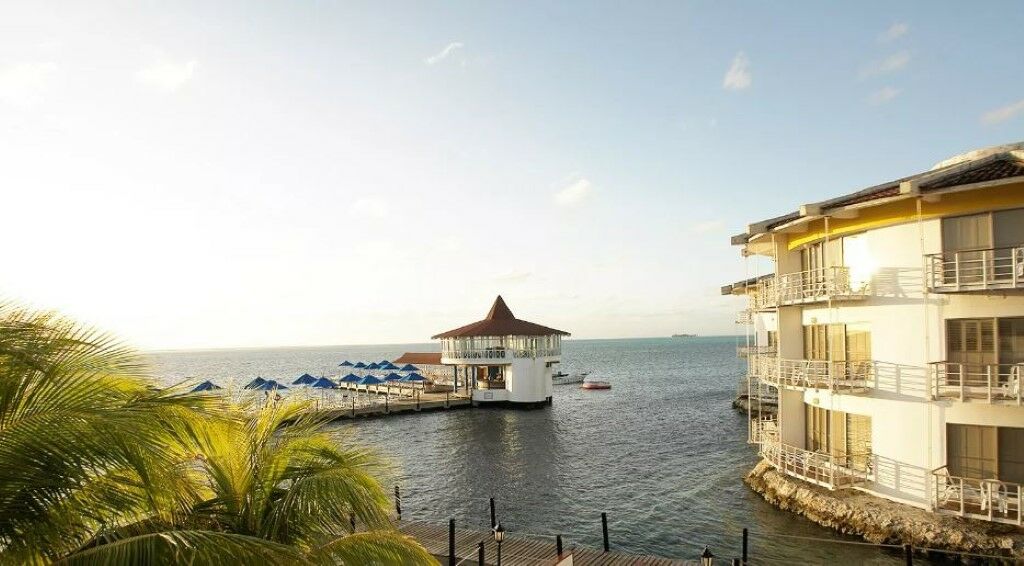 Hotel Decameron Aquarium à San Andrés Extérieur photo